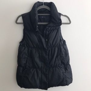 Gap Black Puffer Vest
